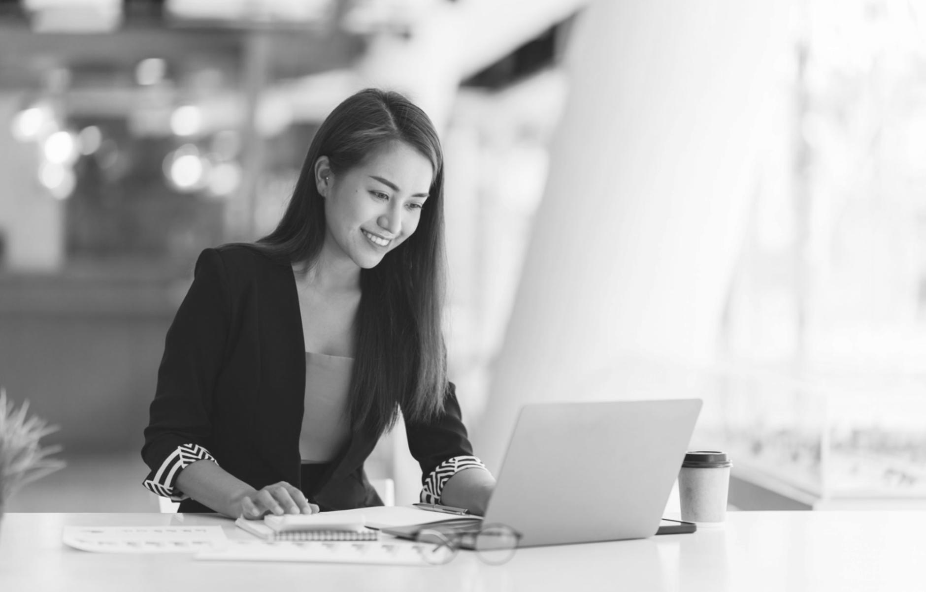 Команда фахівців за роботою